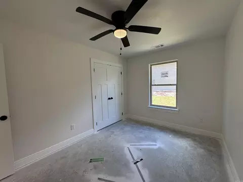 Bedroom - 809 Pearl St, Benton, AR 72015 photo 3 of 4