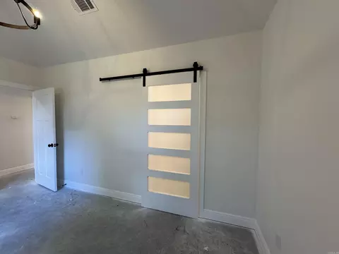 Bedroom - 809 Pearl St, Benton, AR 72015 photo 2 of 4