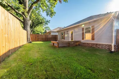 809 Pearl St, Benton, AR 72015 photo 15