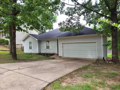 5609 Kari Hill Pl, North Little Rock, AR 72118
