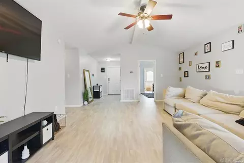 Entry Way - 1173 Tulip St, Haskell, AR 72015 photo 1 of 3