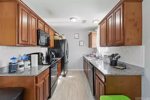 Entry Way - 1173 Tulip St, Haskell, AR 72015 photo 4 of 4