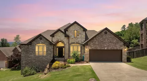 124 Crestview Dr, Maumelle, AR 72113