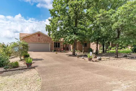 103 Castano Dr, Hot Springs Village, AR 71909