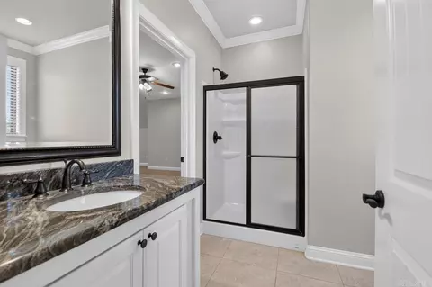 Bath - 11150 Stonehill Dr, Alexander, AR 72002 photo 6 of 8