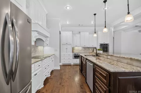 Kitchen - 11150 Stonehill Dr, Alexander, AR 72002 photo 3 of 4