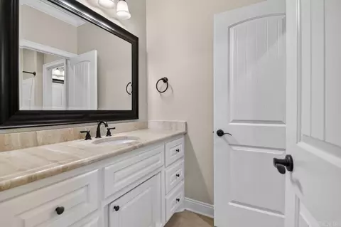 Bath - 11150 Stonehill Dr, Alexander, AR 72002 photo 7 of 8
