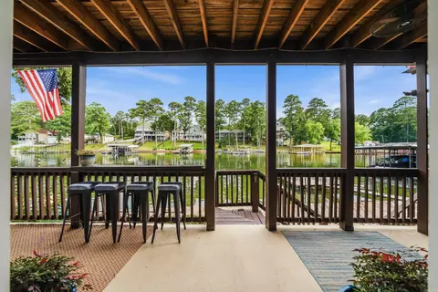 126 Chambers Pt, Hot Springs, AR 71913