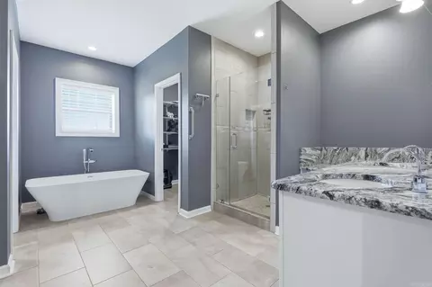 Bath - 115 Prairie Dr, Beebe, AR 72012 photo 2 of 4