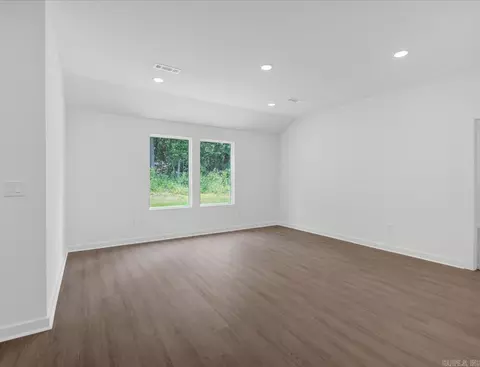 Living - 40 Wolfsbridge Loop, Cabot, AR 72023 photo 6 of 7
