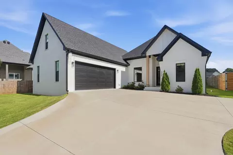 Exterior - 3450 Maple Springs Dr, Conway, AR 72034 photo 3 of 7