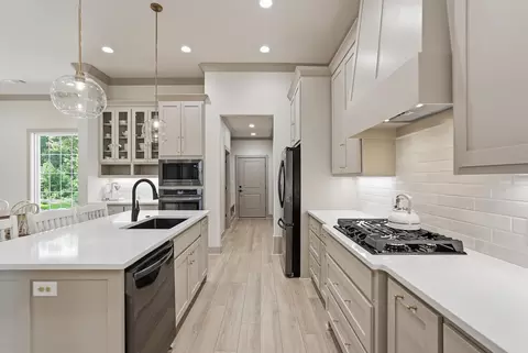 Kitchen - 3450 Maple Springs Dr, Conway, AR 72034 photo 6 of 7