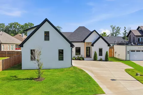 Exterior - 3450 Maple Springs Dr, Conway, AR 72034 photo 2 of 7