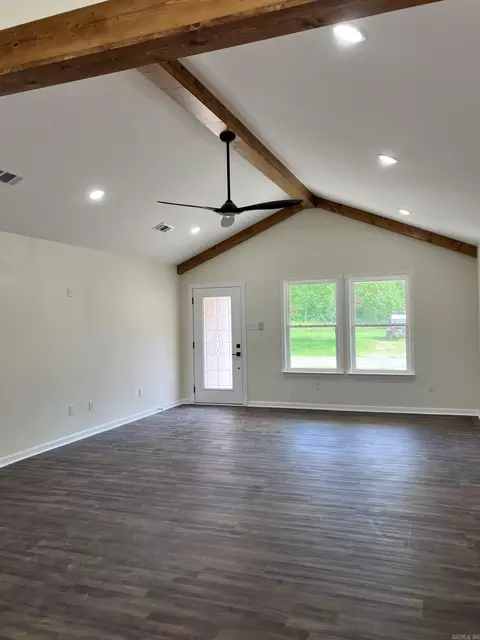 109 E Florida St, Beebe, AR 72012 photo 3