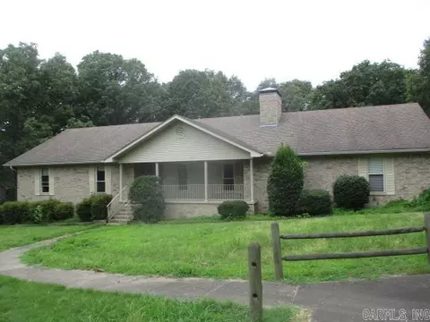 48 Plantation Acres Dr, Little Rock, AR 72210