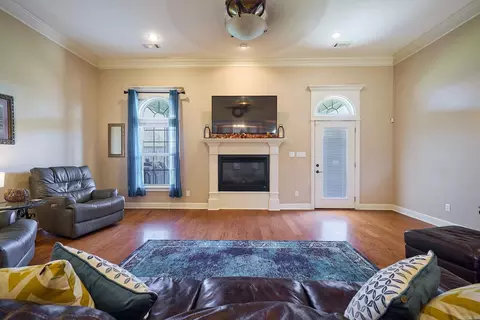 Living - 2612 Durango Dr, Benton, AR 72019 photo 1 of 1