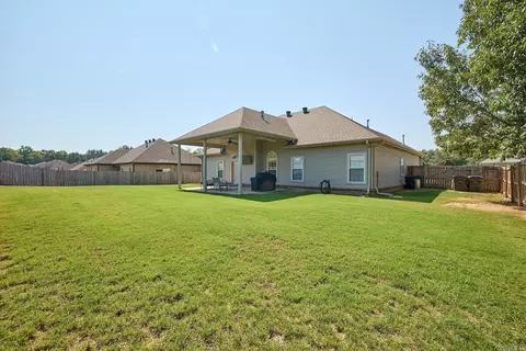 Exterior - 2612 Durango Dr, Benton, AR 72019 photo 4 of 6