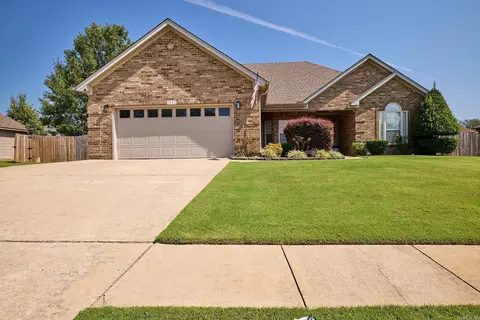 2612 Durango Dr, Benton, AR 72019