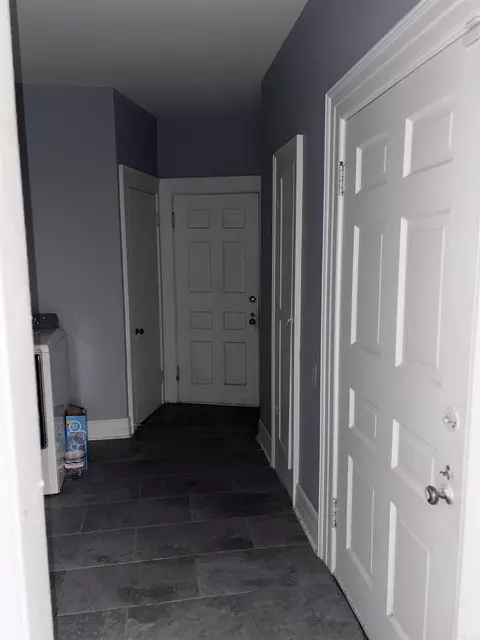 Entry Way - 1 Elmwood Cir, Pine Bluff, AR 71603 photo 5 of 5