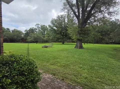 Exterior - 1 Elmwood Cir, Pine Bluff, AR 71603 photo 6 of 12