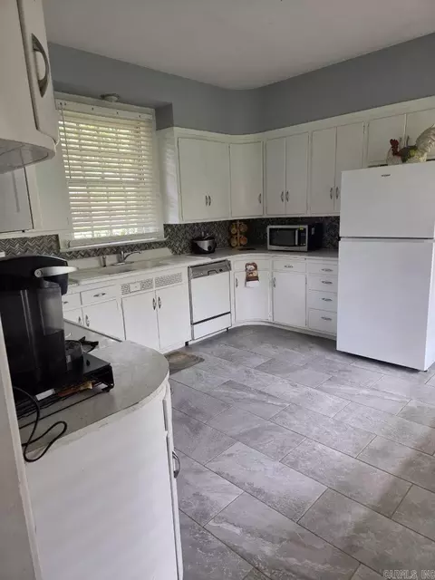 Kitchen - 1 Elmwood Cir, Pine Bluff, AR 71603 photo 1 of 1