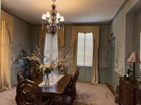 Dining - 1 Elmwood Cir, Pine Bluff, AR 71603 photo 2 of 5