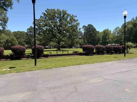 Exterior - 1 Elmwood Cir, Pine Bluff, AR 71603 photo 9 of 12