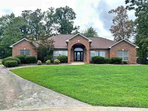1308 Turtle Cv, White Hall, AR 71602