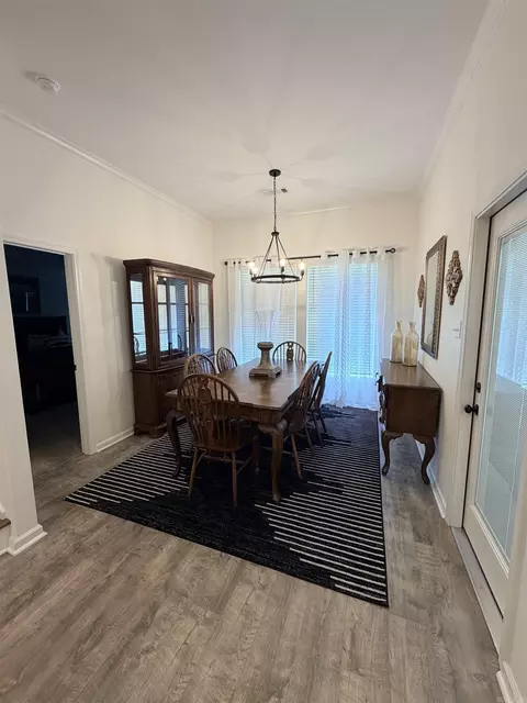 Dining - 4025 Elizabeth Ct, Benton, AR 72019 photo 1 of 1