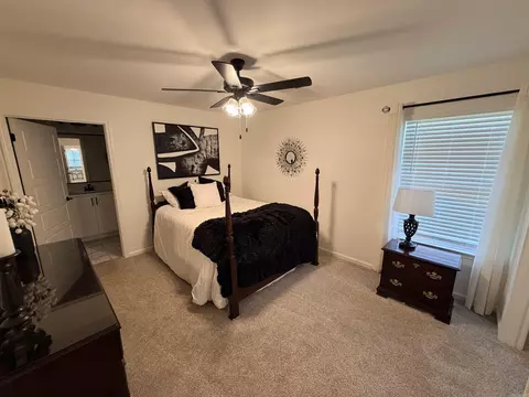 Bedroom - 4025 Elizabeth Ct, Benton, AR 72019 photo 2 of 2