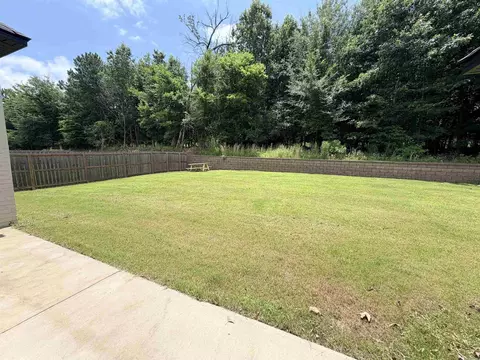 Exterior - 4025 Elizabeth Ct, Benton, AR 72019 photo 6 of 8