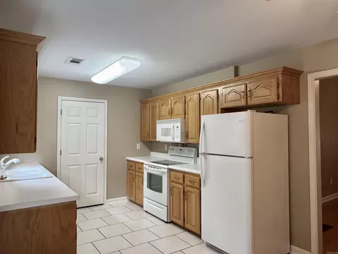 Kitchen - 418 N Beech St, Beebe, AR 72012 photo 1 of 1