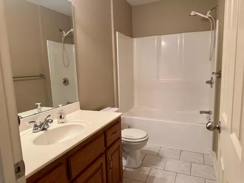 Bath - 418 N Beech St, Beebe, AR 72012 photo 3 of 3