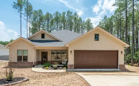 333 Maderas Dr, Hot Springs Village, AR 71909
