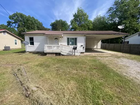 570 W Wycough St, Batesville, AR 72501