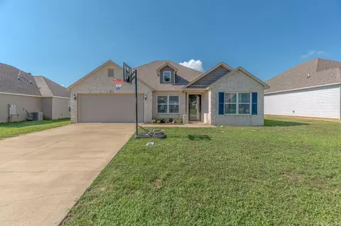 4913 Prospector Dr, Jonesboro, AR 72405