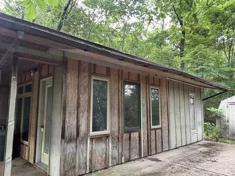 124 Bluffs Dr, Mountain View, AR 72560