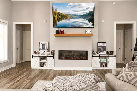 Living - 616 Ussery, Jefferson, AR 72079 photo 3 of 3