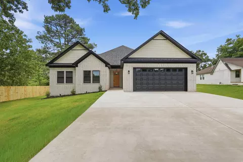 1304 E Maryland Ave, Sherwood, AR 72120