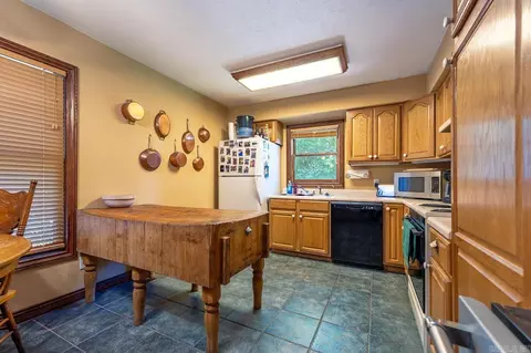Kitchen - 312 Shadow Oak Ln, Mammoth Spring, AR 72554 photo 1 of 1