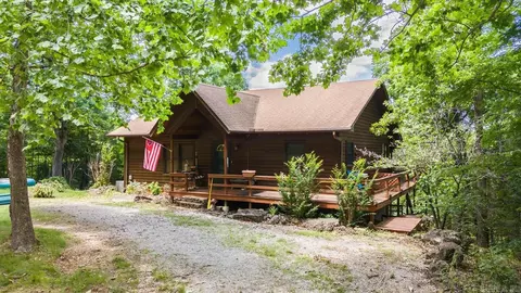 312 Shadow Oak Ln, Mammoth Spring, AR 72554
