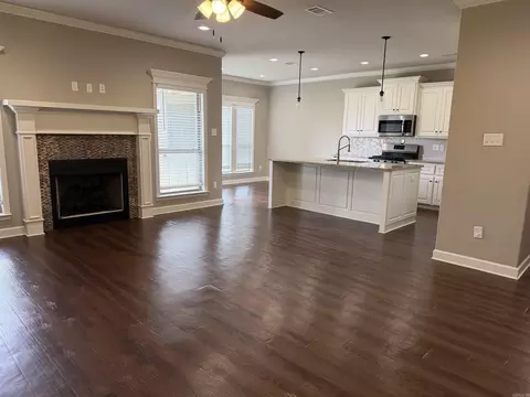 Living - 810 Mango Loop Loop, Austin, AR 72007 photo 6 of 11