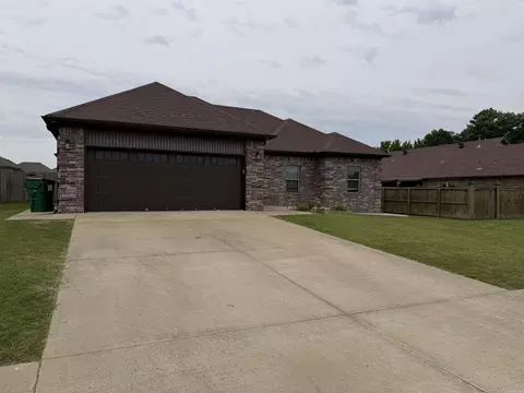 Exterior - 810 Mango Loop Loop, Austin, AR 72007 photo 2 of 12