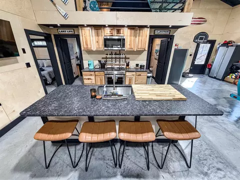 Kitchen - 85 Traway Ln, Edgemont, AR 72044 photo 2 of 2