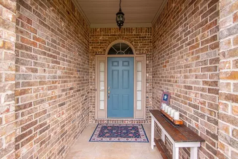Entry Way - 4014 Evergreen Dr, Benton, AR 72015 photo 1 of 3
