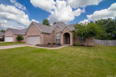 Exterior - 4014 Evergreen Dr, Benton, AR 72015 photo 8 of 8