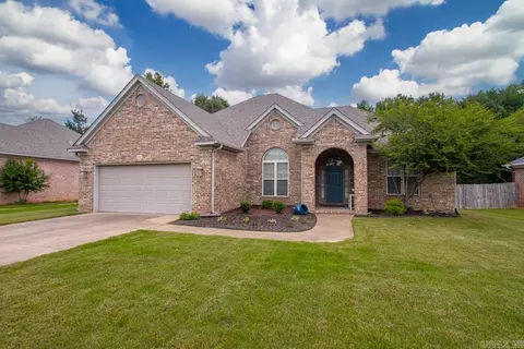 4014 Evergreen Dr, Benton, AR 72015