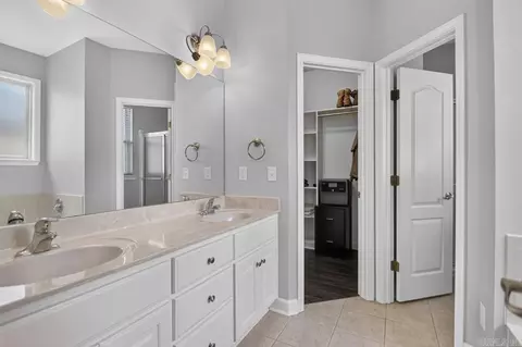 Entry Way - 4014 Evergreen Dr, Benton, AR 72015 photo 2 of 3
