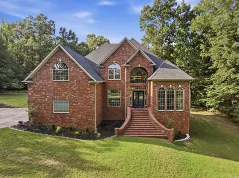 Exterior - 200 W Hillcrest Dr, Alexander, AR 72002 photo 6 of 6