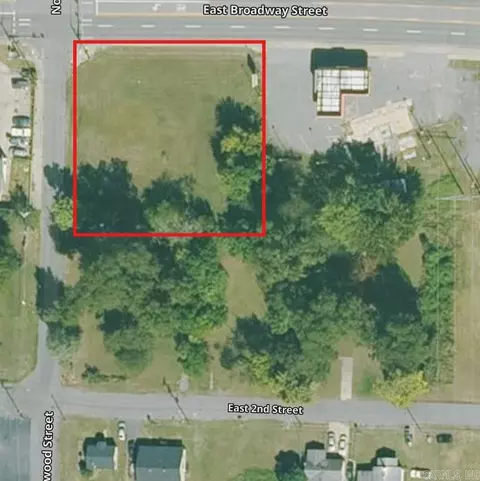 2904 E Broadway St, North Little Rock, AR 72114